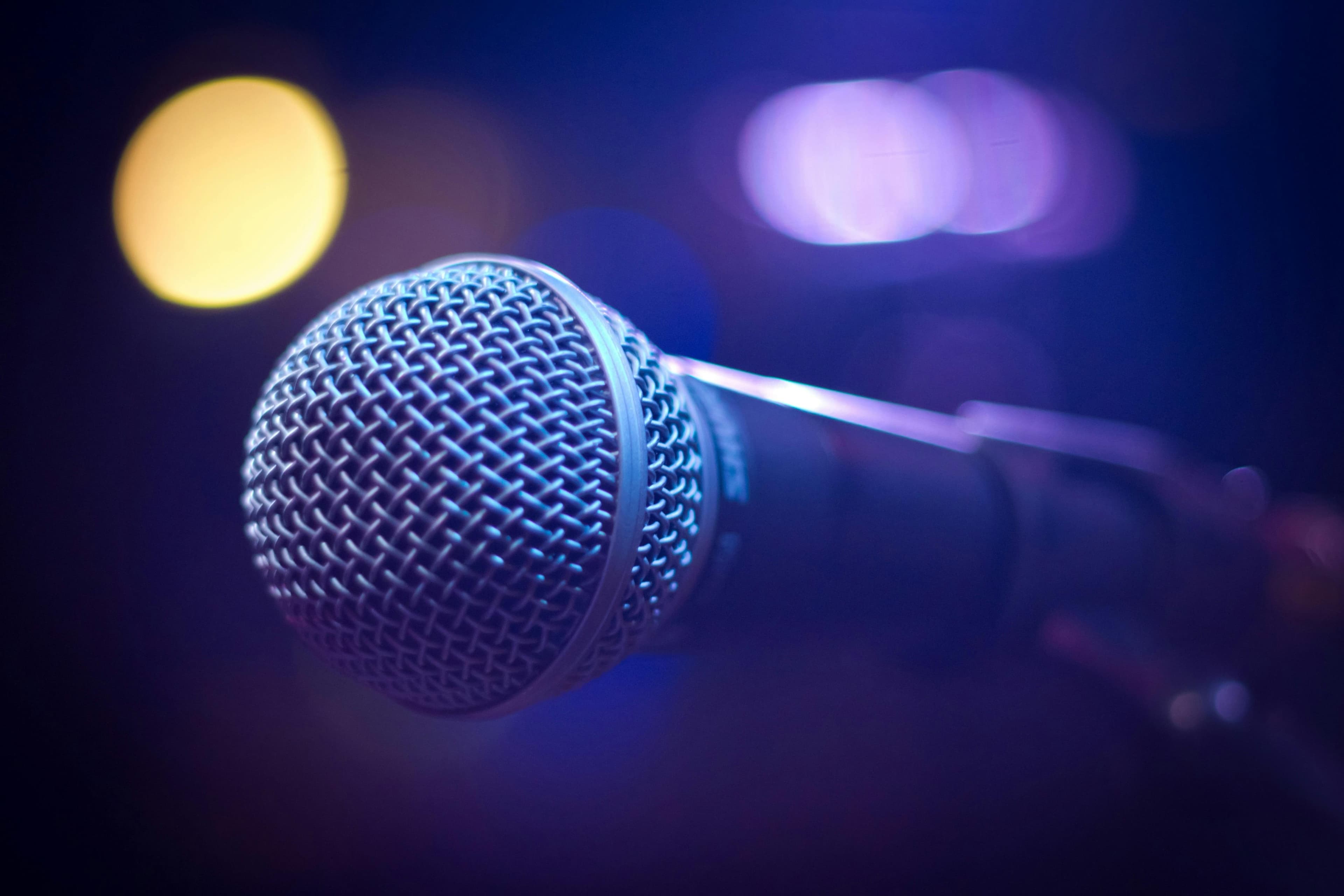 Microphone